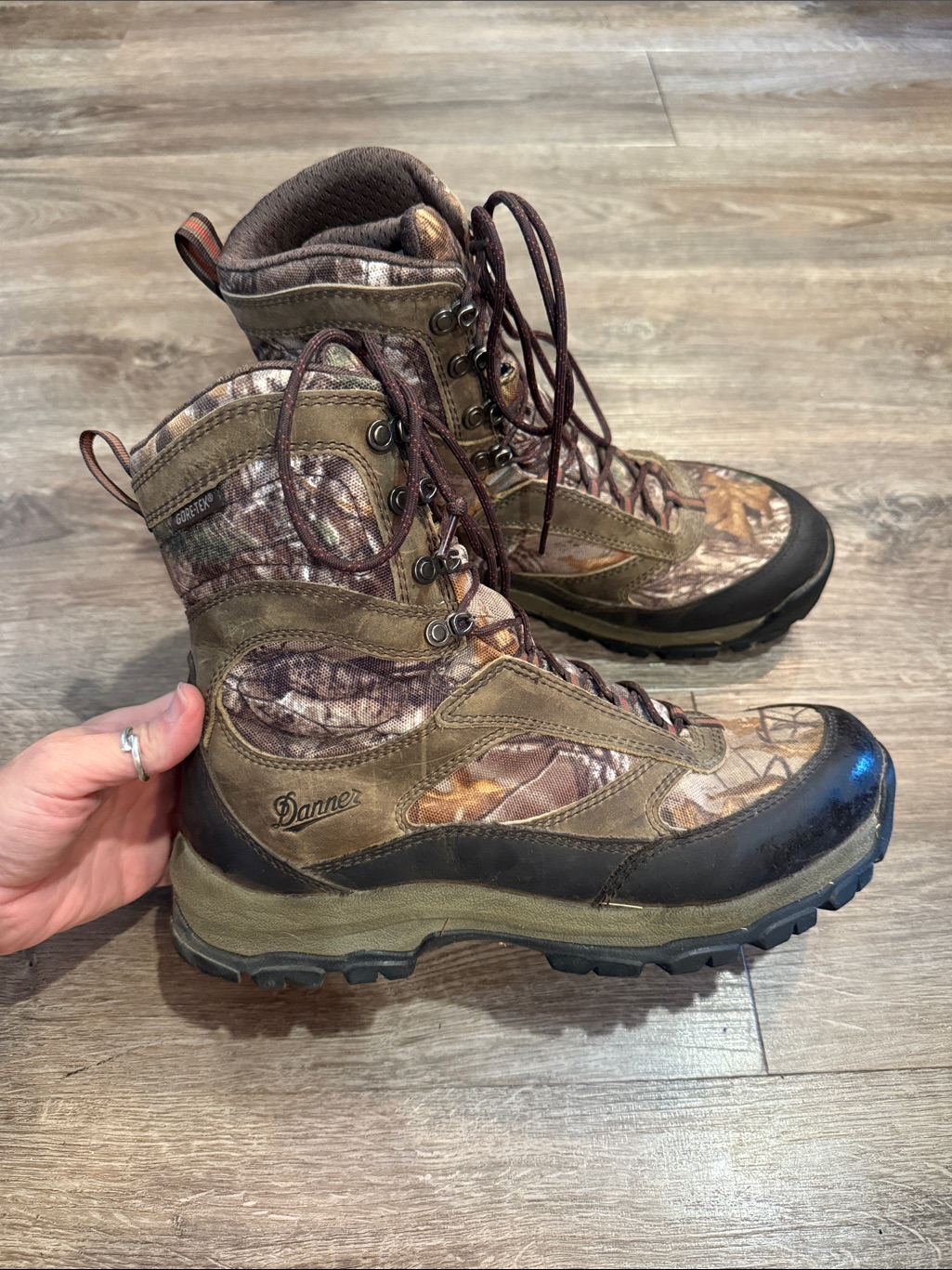Danner High Ground 8 Inch Realtree Xtra 400g Boot. Size 9